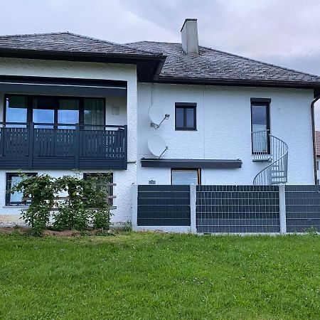 Wohnhaus City Sued Herzogsdorf Exteriör bild