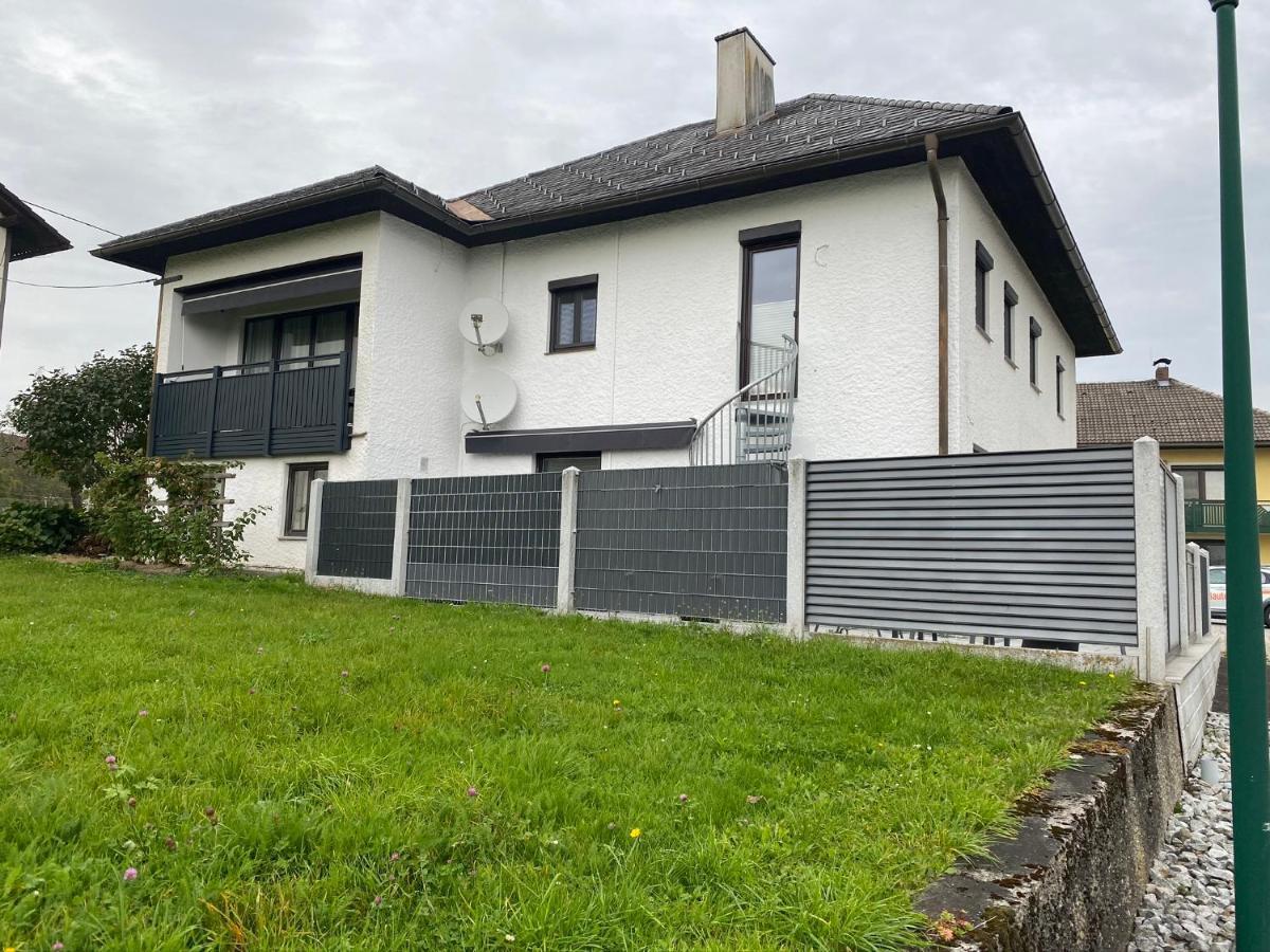 Wohnhaus City Sued Herzogsdorf Exteriör bild