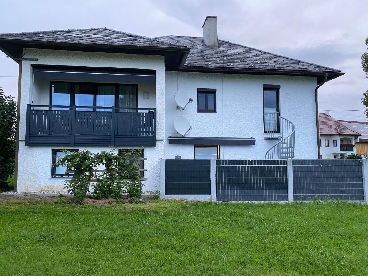 Wohnhaus City Sued Herzogsdorf Exteriör bild